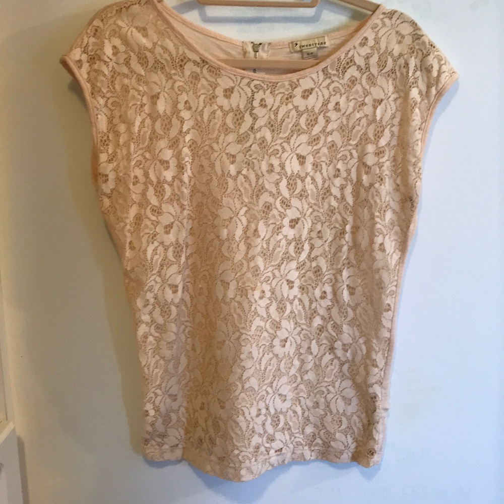 Forever21 lace top